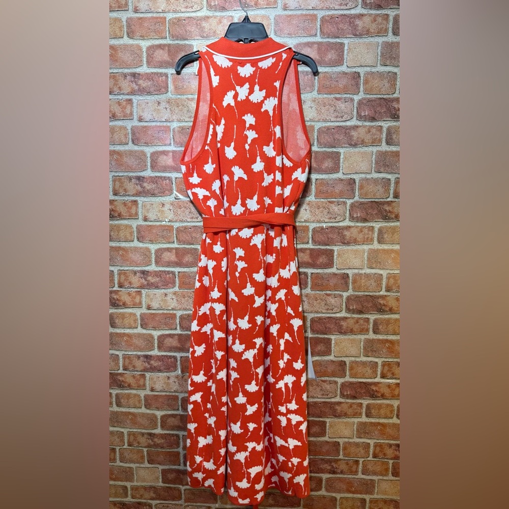 Diane Von Furstenberg Red & White Sleeveless floral sweater Wrap Dress with Belt - Picture 2 of 7